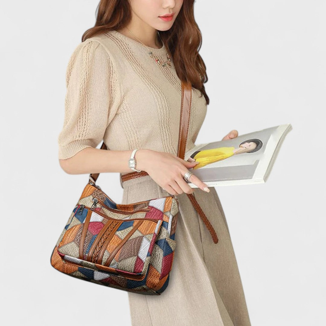 Soraya  –  Eleganza e praticità in un unico accessorio