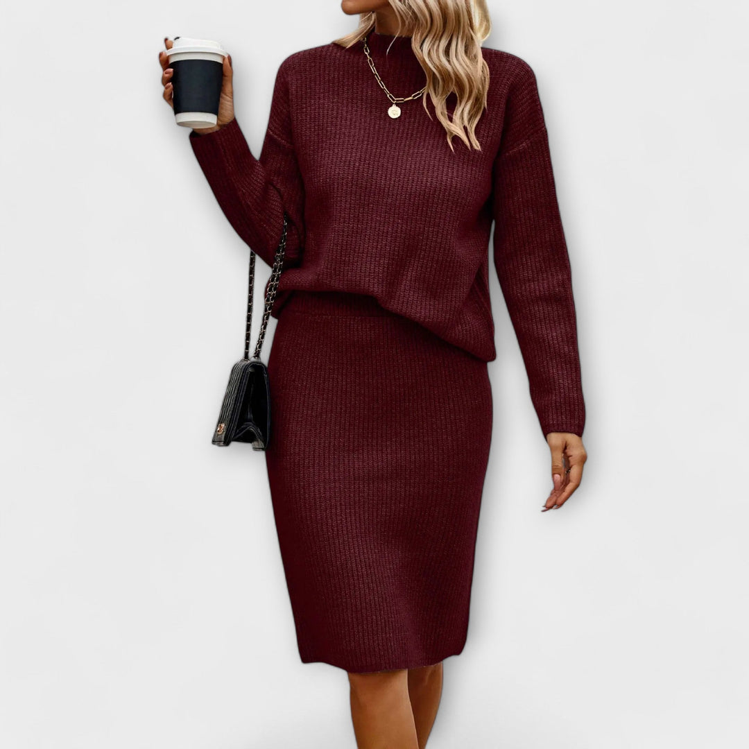 Completo di maglione e gonna a due pezzi